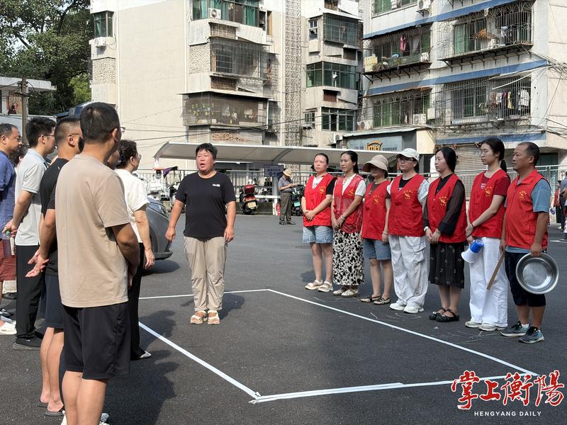 敲盆喊话、实景实训！雁峰街道织密小区安全防护网
