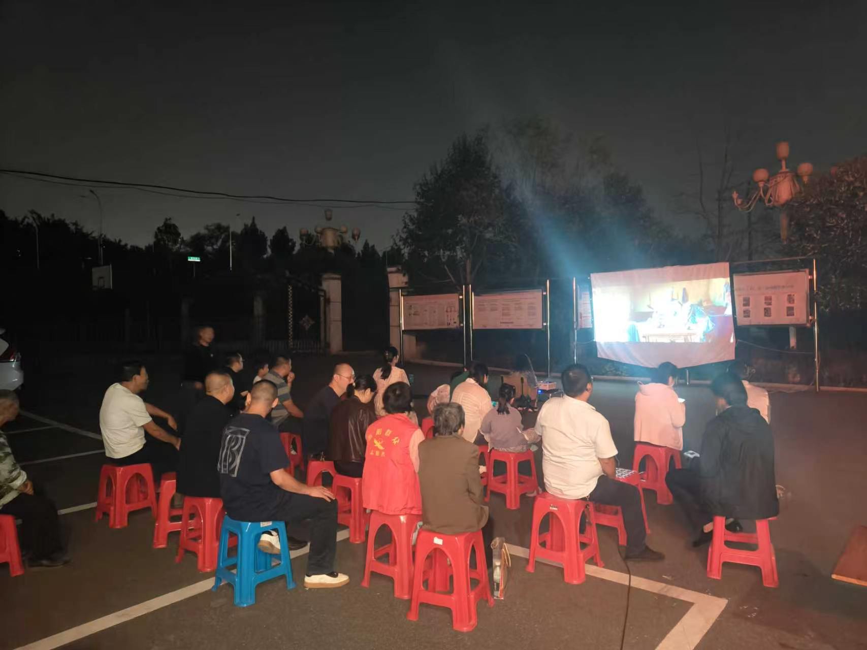 新时代文明实践｜黄茶岭街道五星村： 光影润乡土 红色暖人心